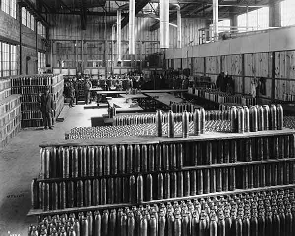 Bethlehem Steel Company, Bethlehem, PA. Shell receiving and inspection department, 3-inch high explosive shells loaded with TNT. 24 September, 1918.