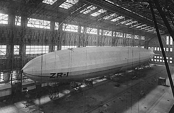 General view of USS Shenandoah ZR-1, 31 August 1923.