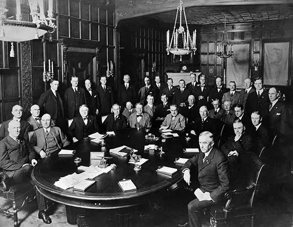 The National Petroleum War Service Committee.