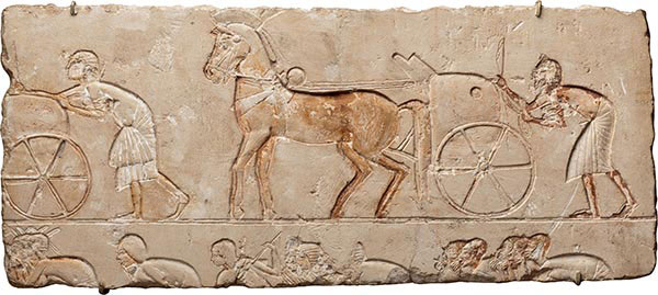 Relief fragment with chariots,ca. 1352-1336 B.C.